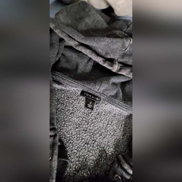 Torrid size 2 sweatshirt - Picture 3 of 4